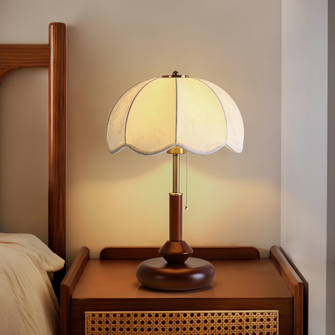 Vintage Scalloped Dome Table L - đánh giá và giá Led Lighting Decor